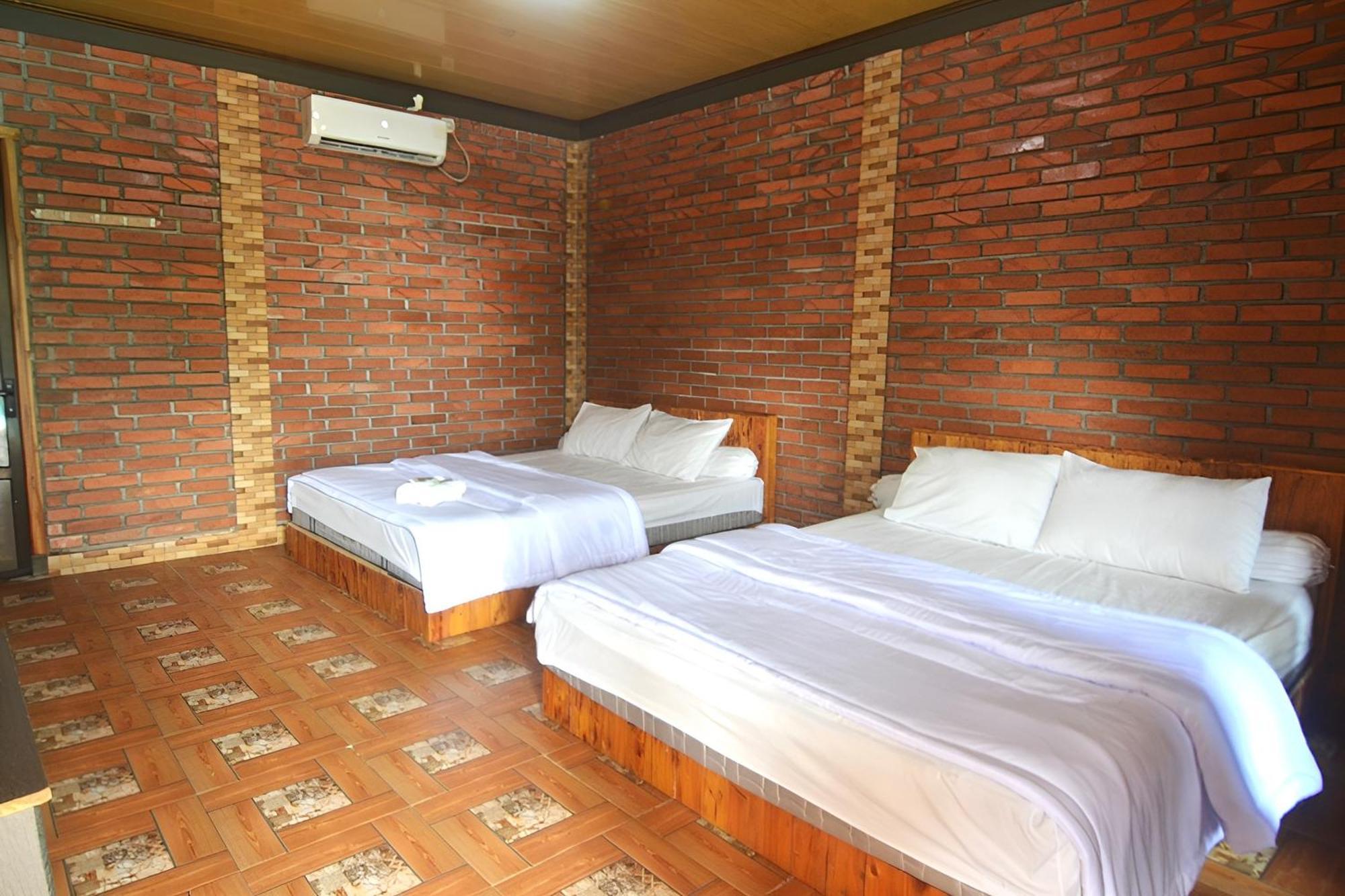 Villa Kopiori Yogyakarta Eksteriør bilde