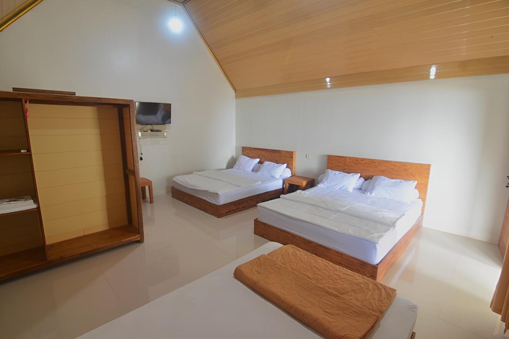 Villa Kopiori Yogyakarta Eksteriør bilde
